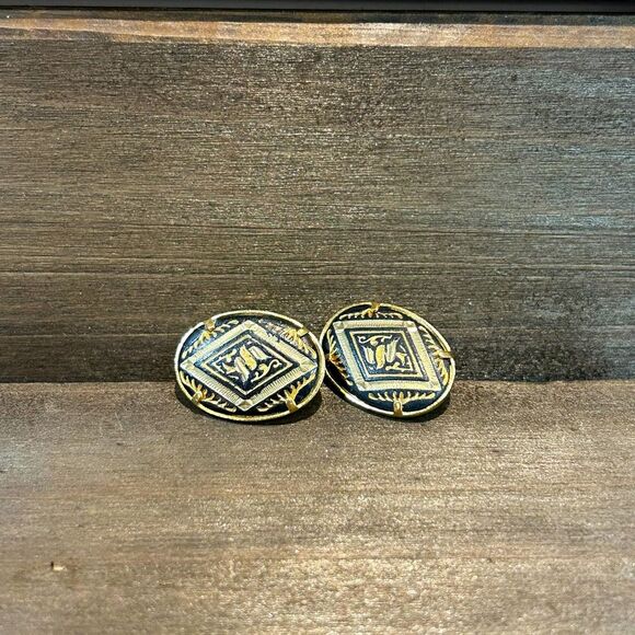 Damascene Bird Post-Back Oval Gold-Tone Earrings - Picture 2 of 4